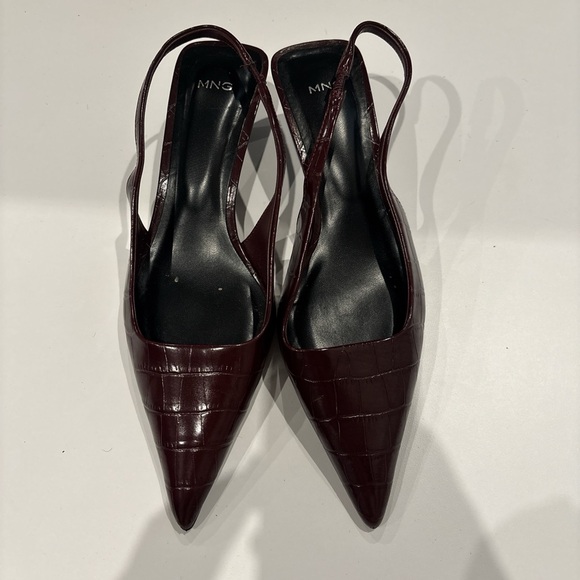 Mango Croc-Embossed Pointed Slingback Heels in Burgundy - Picture 3 of 5